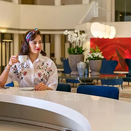 Sisushotel فندق